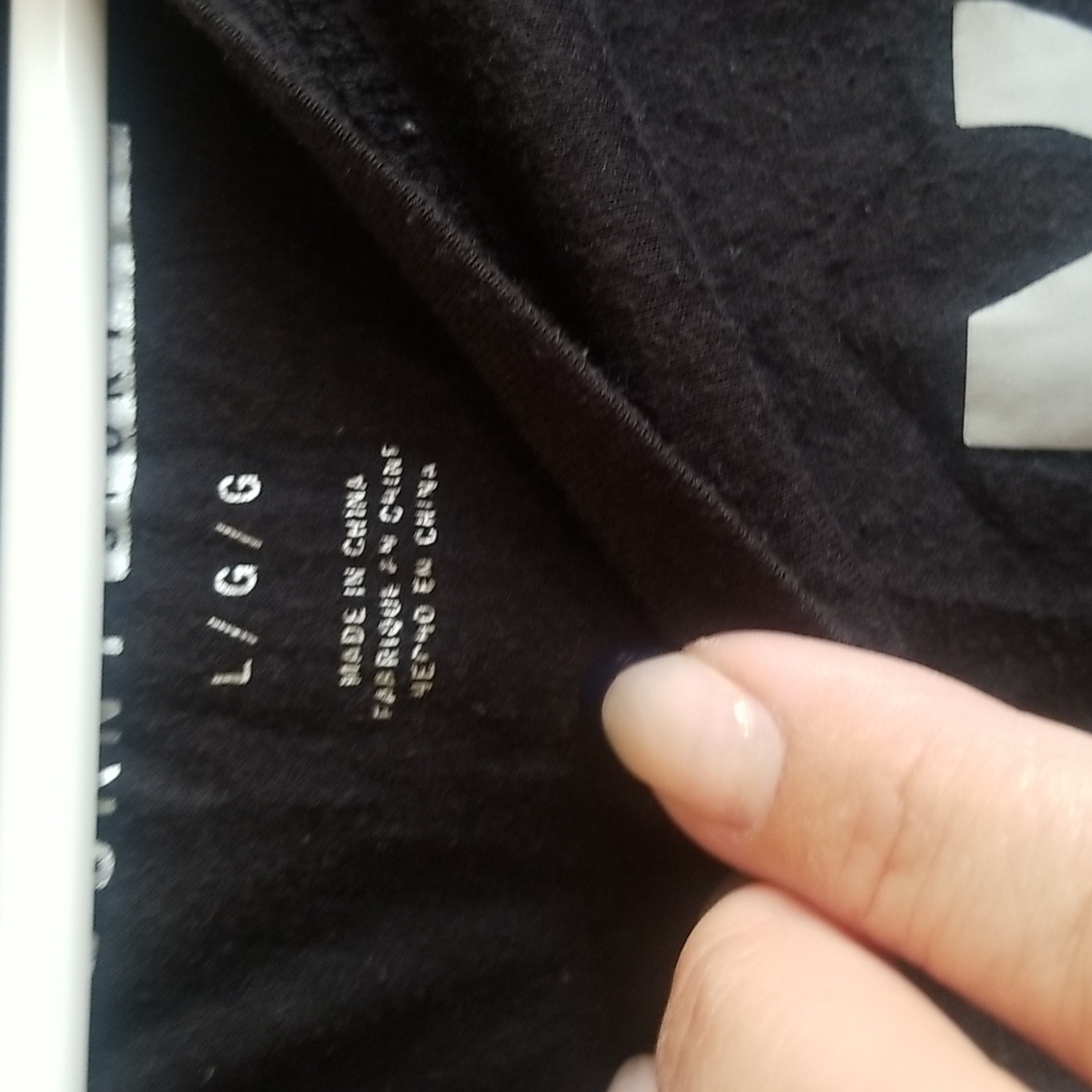DKNY large long sleeve